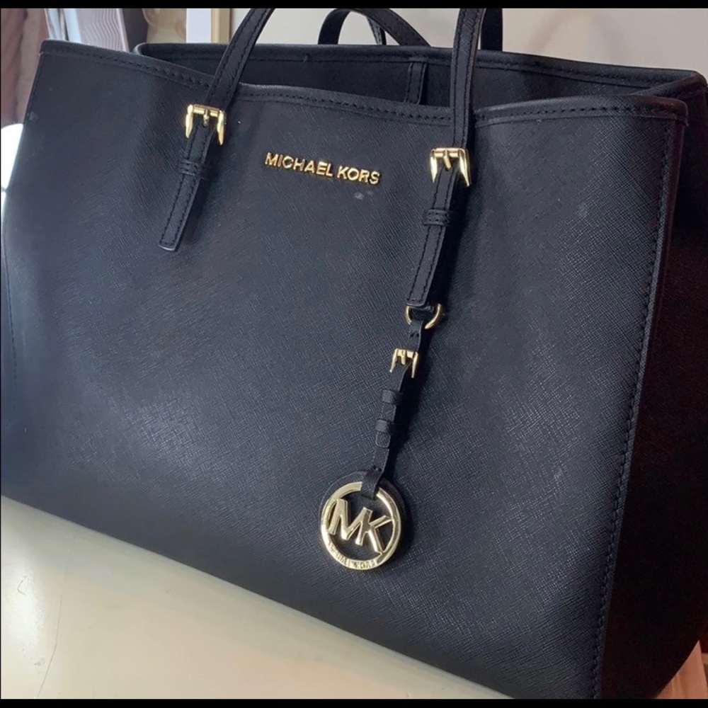 Michael kors purse /tote